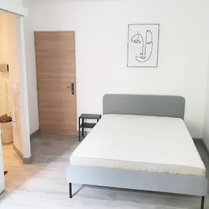  Appartement Pia - 1er Climatise 2 Pers